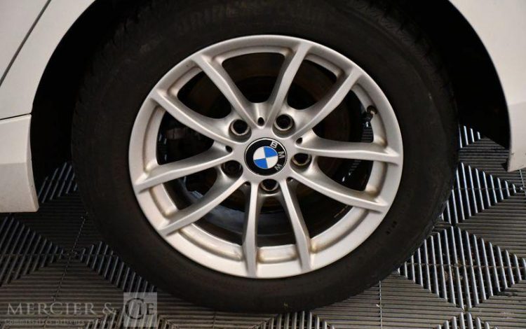 BMW SERIE 1 2,0 D150 BUSINESS DESIGN BLANC EM-093-SR