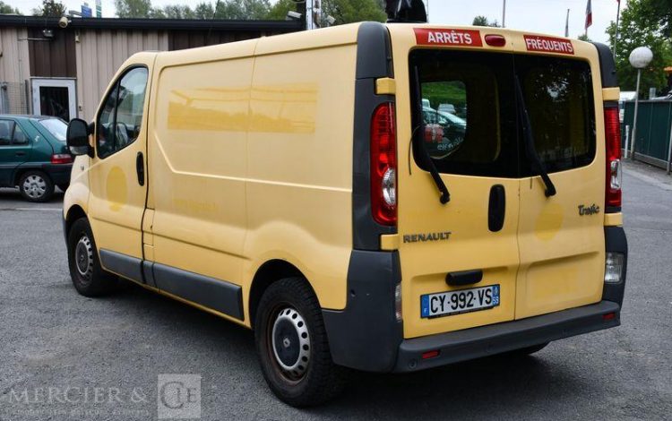 RENAULT TRAFIC DCI 90CH OPTI CONSO CONFORT JAUNE CY-992-VS