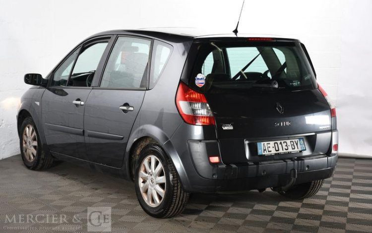 RENAULT SCENIC 1,9 DCI 130CH NOIR AE-013-BY