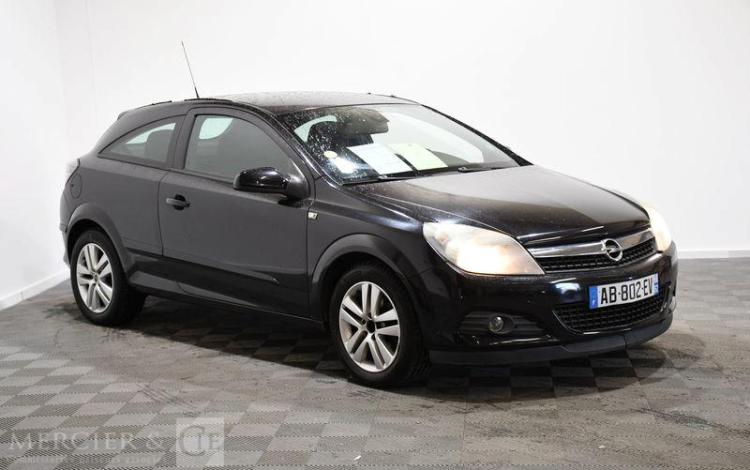OPEL ASTRA GTC 1,7 CDTI 110 SPORT NOIR AB-802-EV