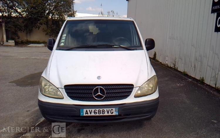MERCEDES BENZ VITO 111 CDI 2.1 16V 115CV BLANC AV-688-VG