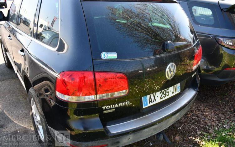 VOLKSWAGEN TOUAREG 3.0 TDI 225 CARAT 4MOTION TIPTRONIC BVA
 NOIR AX-295-JW