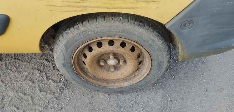 RENAULT KANGOO EXPRESS I FOURGON 1.9D – 55CV – ANNEE 2002 JAUNE AY-346-FP