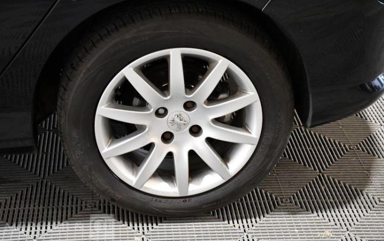 PEUGEOT 308 1,6 HDI 90 CONFORT NOIR BB-826-VC