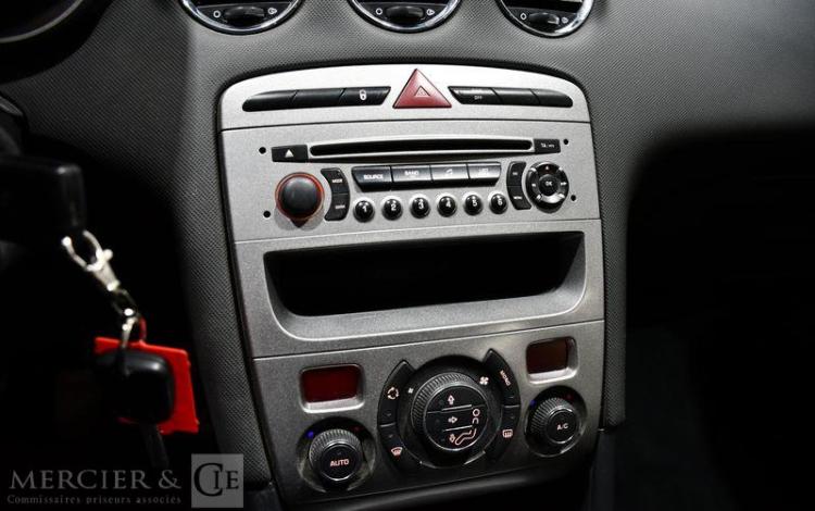 PEUGEOT 308 1,6 HDI 90 CONFORT NOIR BB-826-VC