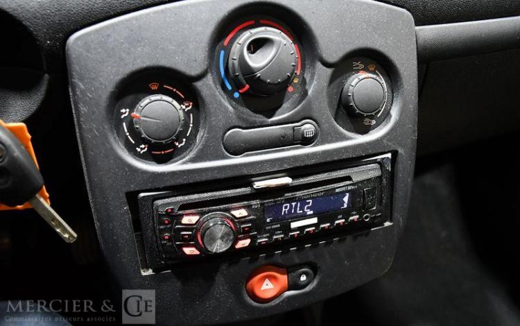 RENAULT CLIO III ESTATE 1,5 DCI75 AUTHENTIQUE ROUGE BD-158-ZG