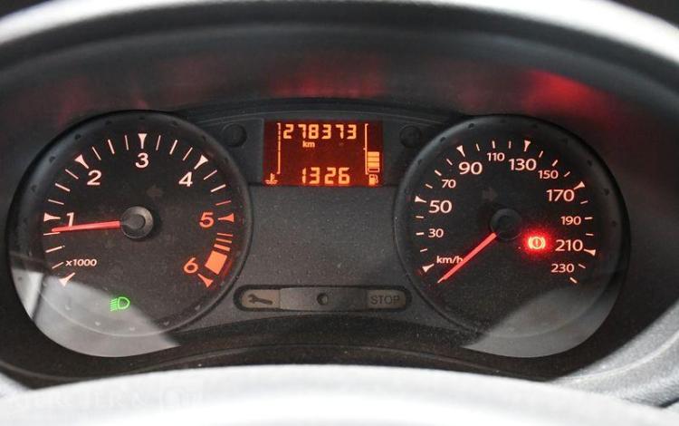 RENAULT CLIO III ESTATE 1,5 DCI75 AUTHENTIQUE ROUGE BD-158-ZG
