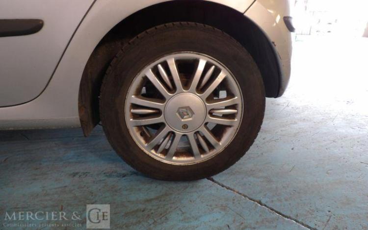 RENAULT MODUS 1,5 DCI 85CH DYNAMIQUE GRIS BL-115-EJ