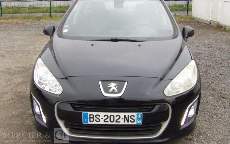 PEUGEOT 308 5 PORTES 1,6 HDI 8V FAP BLUE LION 92 CV – DIESEL – 237260 KMS – ANNEE 2011 NOIR BS-202-NS
