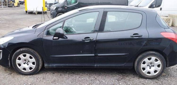 PEUGEOT 308 5 PORTES 1,6 HDI 8V FAP BLUE LION 92 CV – DIESEL – 237260 KMS – ANNEE 2011 NOIR BS-202-NS