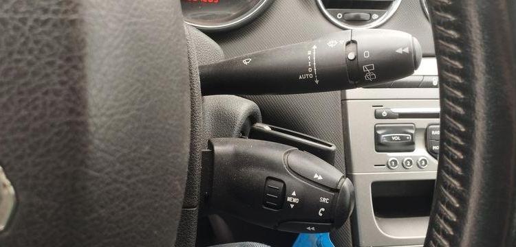 PEUGEOT 308 5 PORTES 1,6 HDI 8V FAP BLUE LION 92 CV – DIESEL – 237260 KMS – ANNEE 2011 NOIR BS-202-NS