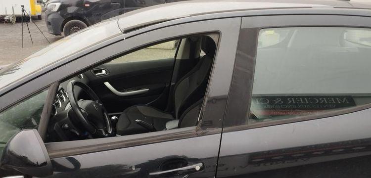 PEUGEOT 308 5 PORTES 1,6 HDI 8V FAP BLUE LION 92 CV – DIESEL – 237260 KMS – ANNEE 2011 NOIR BS-202-NS