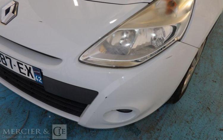 RENAULT CLIO 1,2 75CH BLANC BS-687-EX