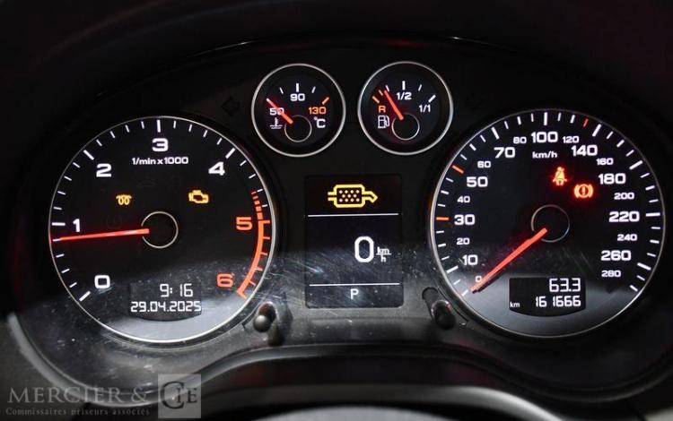 AUDI A3 SPORTBACK 1,6 TDI 105 BUSINESS LINE S-TRONIC S&S GRIS CE-654-DT