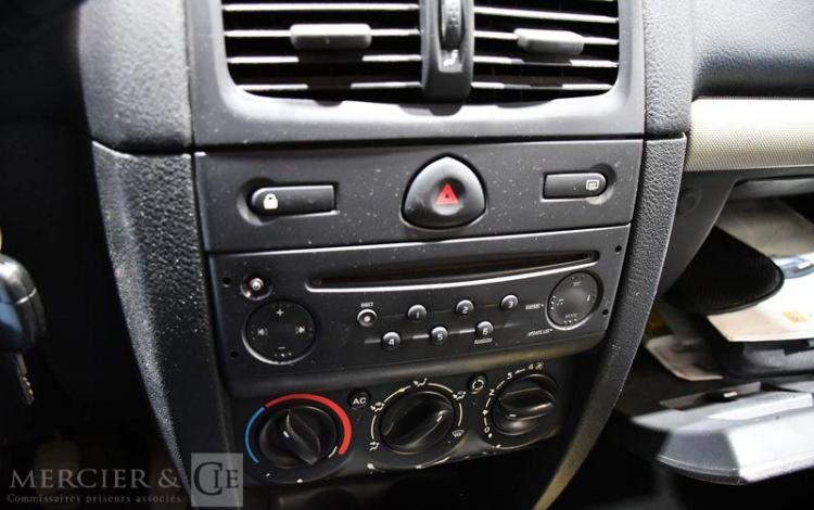 RENAULT CLIO 1,2 GPL 60 AUTHENTIQUE BLEU CH-820-LQ