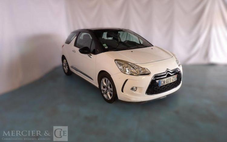 CITROEN DS3 1,4 VTI 95CH AIRDREAM CHIC BLANC CN-071-ZS