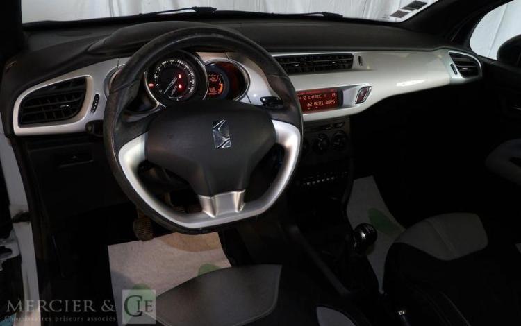 CITROEN DS3 1,4 VTI 95CH AIRDREAM CHIC BLANC CN-071-ZS