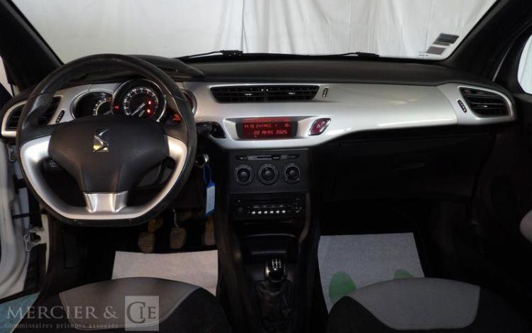 CITROEN DS3 1,4 VTI 95CH AIRDREAM CHIC BLANC CN-071-ZS
