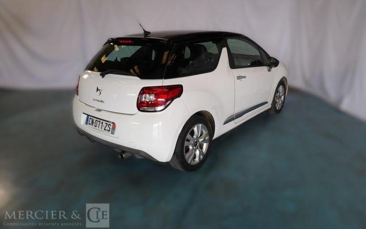 CITROEN DS3 1,4 VTI 95CH AIRDREAM CHIC BLANC CN-071-ZS