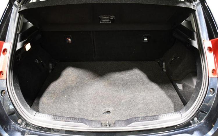 TOYOTA AURIS 1.8 HSD 136H 100 FULL-HYBRID LOUNGE BVA
 NOIR CQ-669-JX
