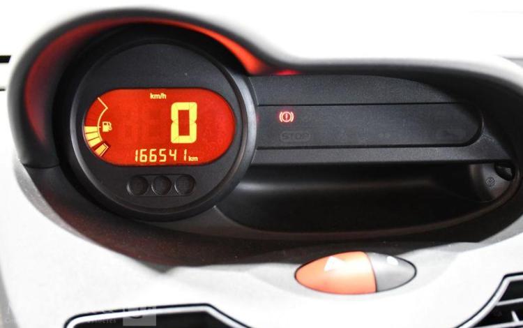 RENAULT TWINGO 1,5 DCI 65CH AUTHENTIQUE GRIS CS-746-MH