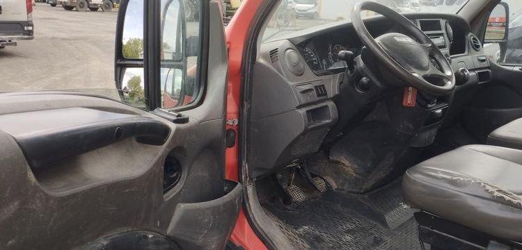 IVECO 35C13 BENNE SIMPLE CABINE COFFRE ROUGE CS-771-ZN