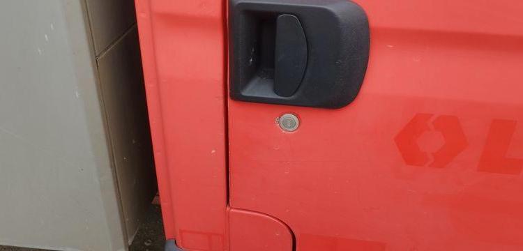 IVECO 35C13 BENNE SIMPLE CABINE COFFRE ROUGE CS-771-ZN