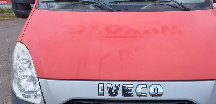 IVECO 35C13 BENNE SIMPLE CABINE COFFRE ROUGE CS-771-ZN