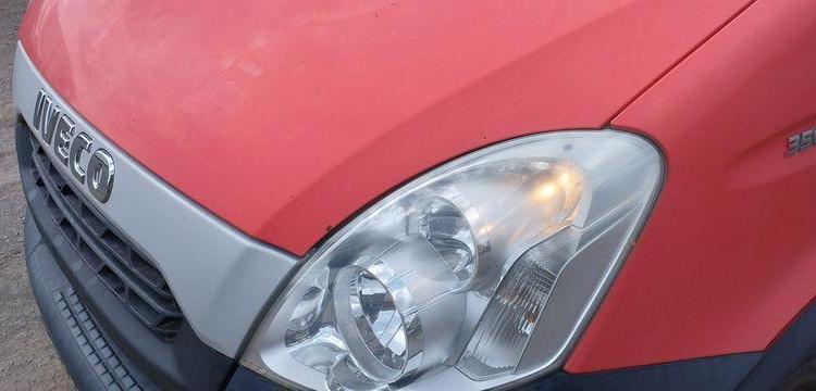 IVECO 35C13 BENNE SIMPLE CABINE COFFRE ROUGE CS-771-ZN