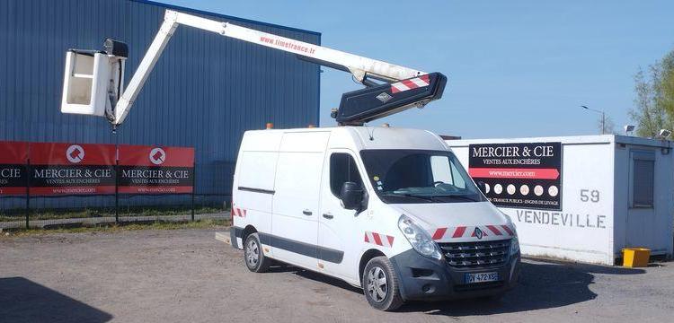 RENAULT MASTER 3 L2H2 F3500 2,3DCI 16 FAP 125 CV AVEC NACELLE TIME ET32LE – 695 HEURES BLANC CV-472-XS