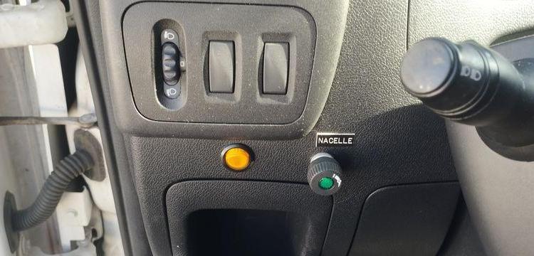 RENAULT MASTER 3 L2H2 F3500 2,3DCI 16 FAP 125 CV AVEC NACELLE TIME ET32LE – 695 HEURES BLANC CV-472-XS