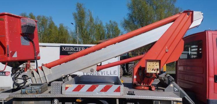 IVECO 35S11 AVEC NACELLE MULTITEL MT202 DS 20M – DIESEL – 4640 HEURES – 90129 KMS ROUGE CW-116-FK