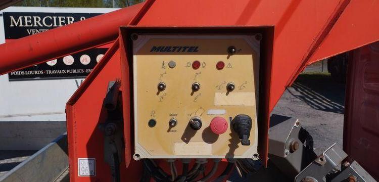 IVECO 35S11 AVEC NACELLE MULTITEL MT202 DS 20M – DIESEL – 4640 HEURES – 90129 KMS ROUGE CW-116-FK