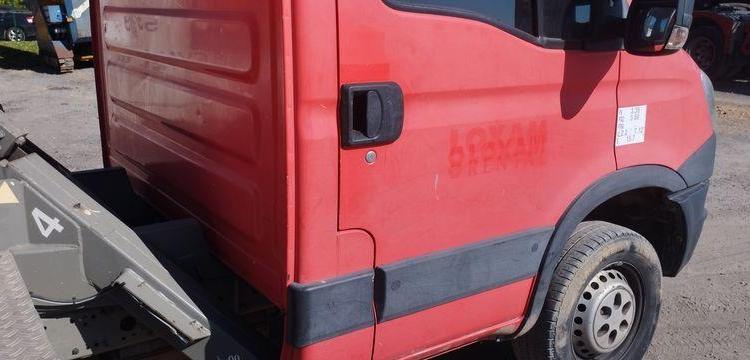 IVECO 35S11 AVEC NACELLE MULTITEL MT202 DS 20M – DIESEL – 4640 HEURES – 90129 KMS ROUGE CW-116-FK