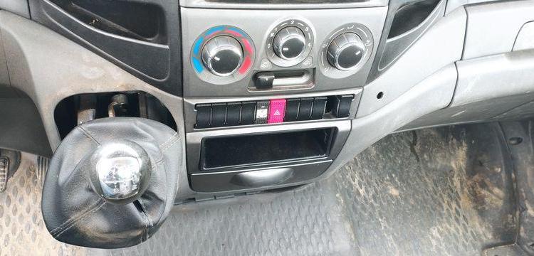 IVECO 35S11 AVEC NACELLE MULTITEL MX170 16M – DIESEL – 3647 HEURES – 111407 KMS ROUGE CY-366-KD