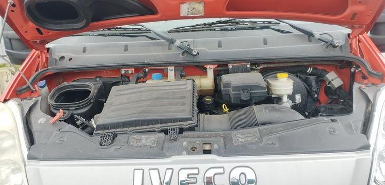 IVECO 35S11 AVEC NACELLE MULTITEL MX170 16M – DIESEL – 3647 HEURES – 111407 KMS ROUGE CY-366-KD