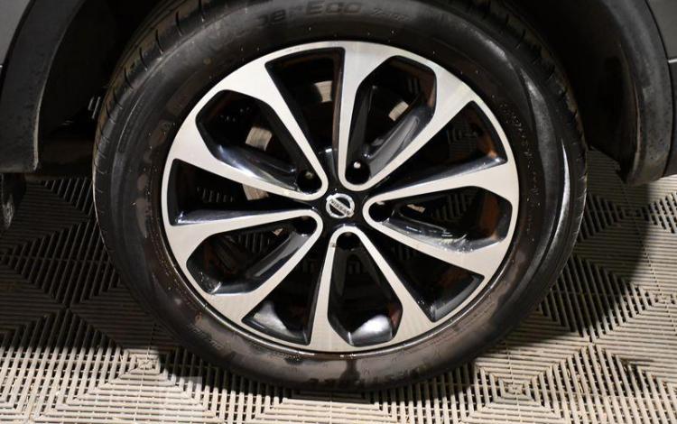 NISSAN QASHQAI 1,5 DCI 110 CONNECT EDITION GRIS CZ-408-BZ