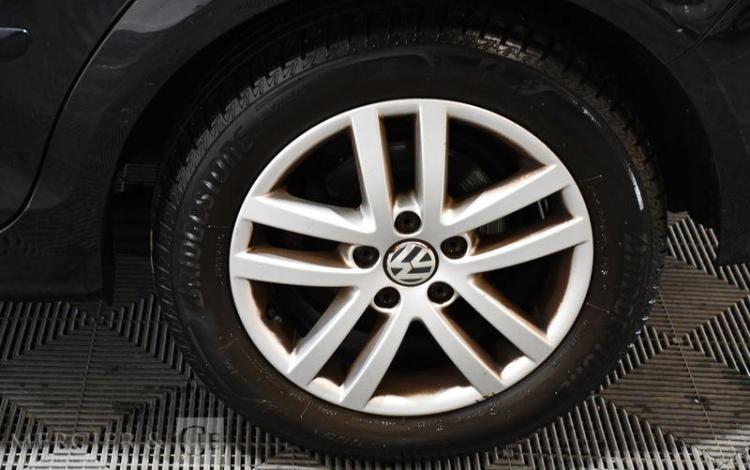 VOLKSWAGEN GOLF PLUS 1,6 TDI 105 BLUE MOTION CFT LINE NOIR CZ-815-YL