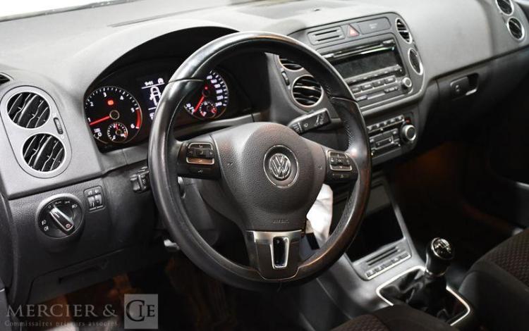 VOLKSWAGEN GOLF PLUS 1,6 TDI 105 BLUE MOTION CFT LINE NOIR CZ-815-YL