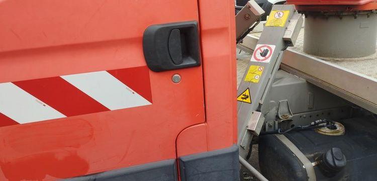 IVECO 35S11 AVEC NACELLE GSR E179T 16M – DIESEL – 3210 HEURES – 84518 KMS – ANNEE 2013 ROUGE DA-890-SZ