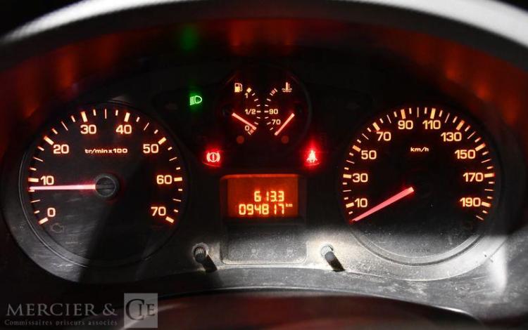 CITROEN BERLINGO 1.6 HDI 75CH FAP CONFORT JAUNE DB-953-ZG