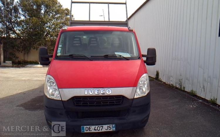 IVECO 35C13 BENNE SIMPLE CABINE COFFRE ROUGE DE-407-JS
