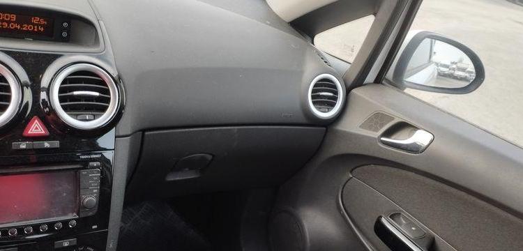 OPEL CORSA 3 PORTES PHASE 2 1.3 CDTI 16V ECOTEC 75 CV – DIESEL – 261474 KMS – AN 2014 BLANC DG-294-XS