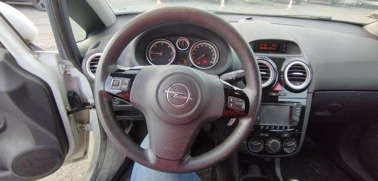 OPEL CORSA 3 PORTES PHASE 2 1.3 CDTI 16V ECOTEC 75 CV – DIESEL – 261474 KMS – AN 2014 BLANC DG-294-XS
