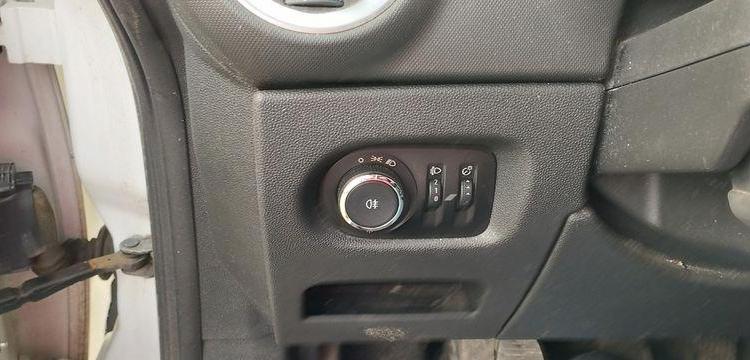 OPEL CORSA 3 PORTES PHASE 2 1.3 CDTI 16V ECOTEC 75 CV – DIESEL – 261474 KMS – AN 2014 BLANC DG-294-XS