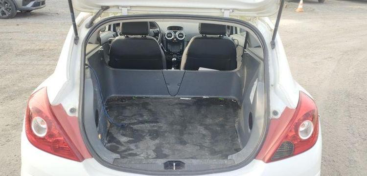 OPEL CORSA 3 PORTES PHASE 2 1.3 CDTI 16V ECOTEC 75 CV – DIESEL – 261474 KMS – AN 2014 BLANC DG-294-XS