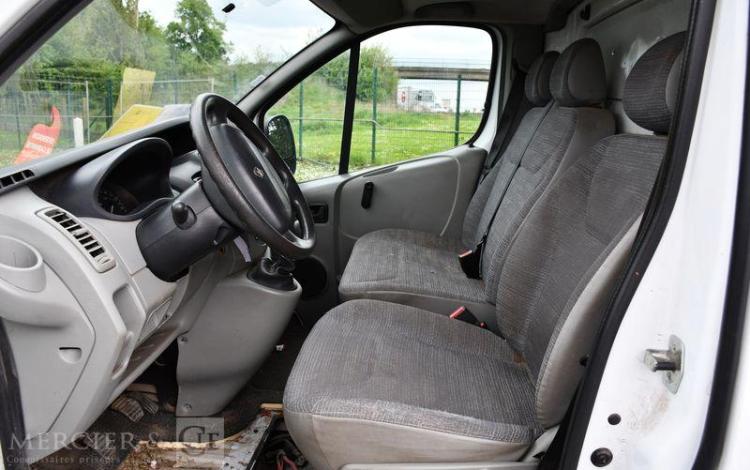 RENAULT TRAFIC FOURGON L1H1 1000 1.6 DCI 115CV BLANC DH-131-CZ