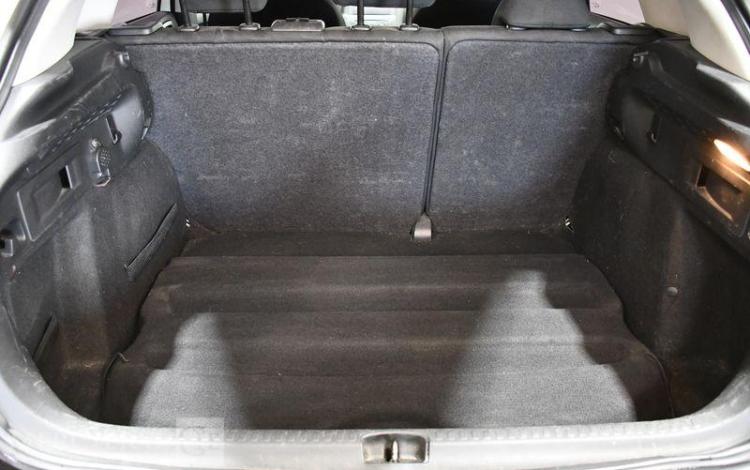 CITROEN C4 1,6 HDI 90CH ATTRACTION BLANC DK-322-SA