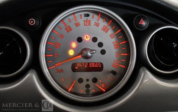 MINI COOPER 1,6 115CH GRIS DM-793-HT