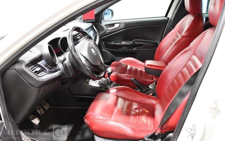 ALFA ROMEO GIULIETTA 1,6 JTDM 105 DISTINCTIVE START/STOP BLANC DR-678-ES